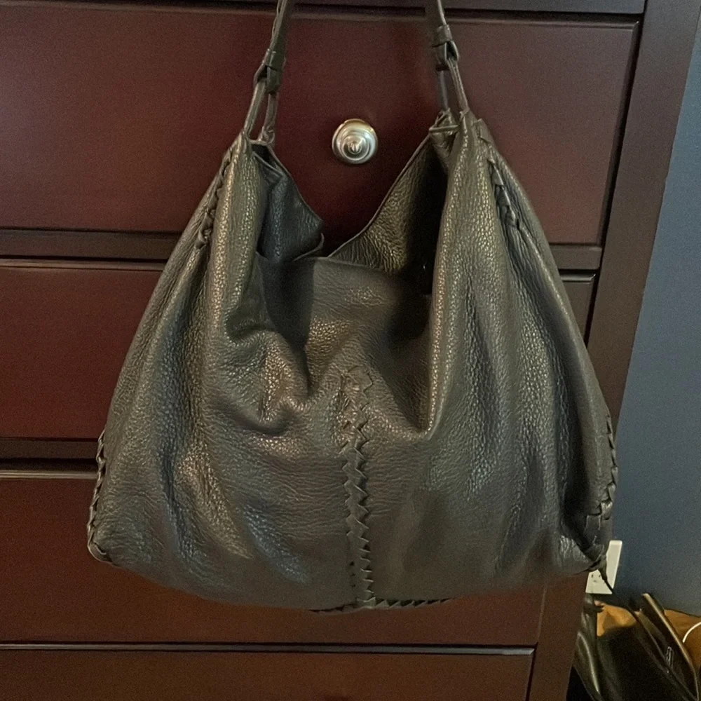 Bottega Veneta Cervo Navy Calf Leather Hobo Bag - Picture 3 of 11